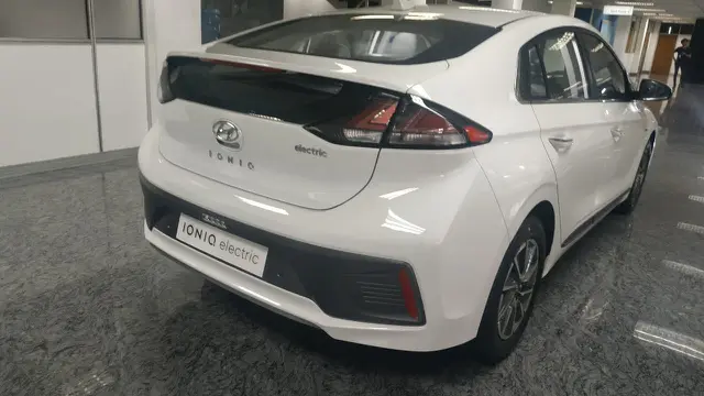 Harga Mobil Listrik Hyundai Ioniq Tembus Rp569 Juta (Arief A/Liputan6.com)