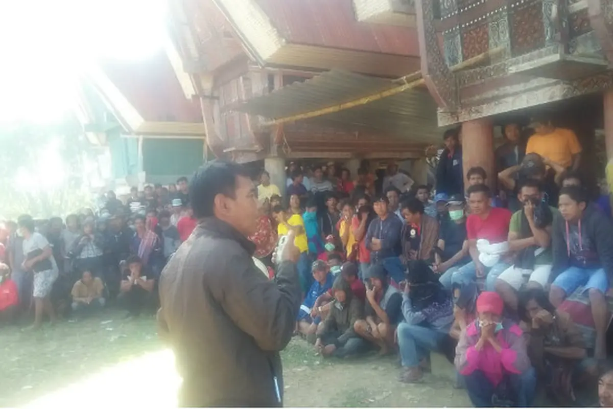Bubarkan Judi Sabung Ayam, Aparat Polres Dikepung Massa