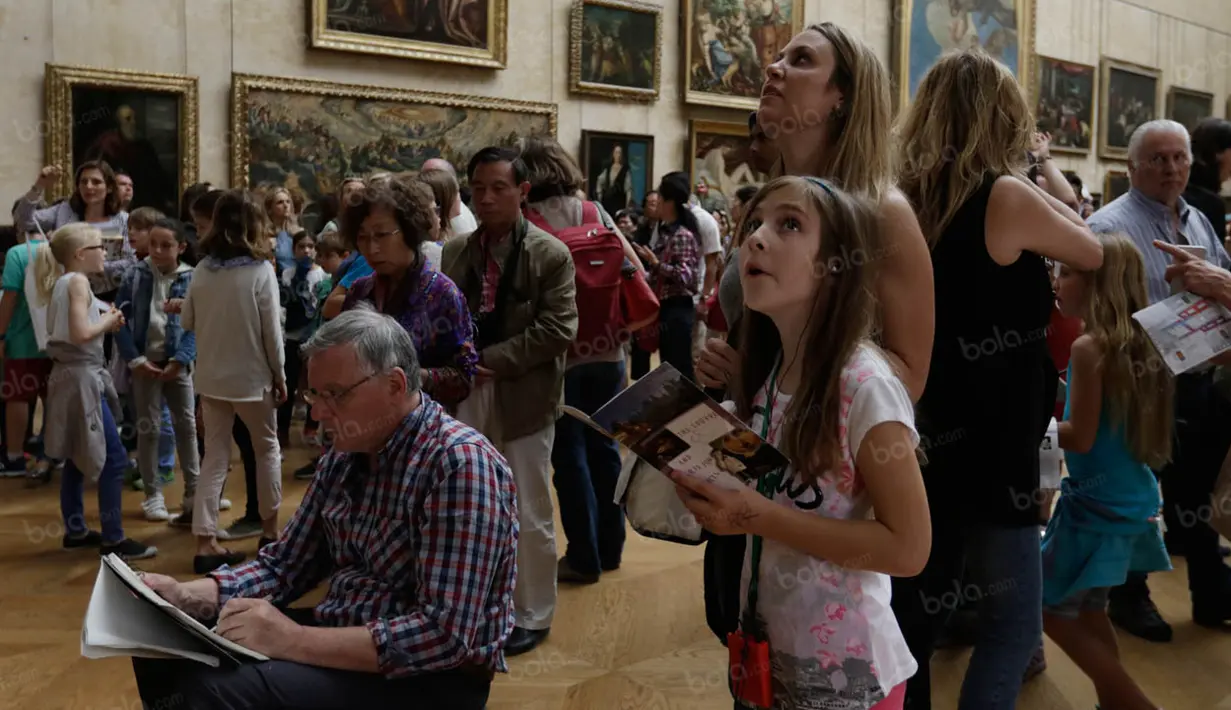 Mulanya Museum Louvre hanya memamerkan 537 lukisan namun kini koleksinya sudah mencapai sekitar 300.000 karya. (Bola.com/Vitalis Yogi Trisna)