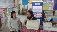 Untuk memastikan kelompok masyarakat rentan dapat terlindungi dari Covid-19, Pemerintah Australia melalui Kemitraan Australia Indonesia untuk Ketahanan Kesehatan (AIHSP) bekerja sama dengan Save the Children dan Perkumpulan Keluarga Berencana Indonesia (PKBI) DIY menyelenggarakan vaksinasi Covid-19 inklusif di PKBI DIY, Kamis, (18/3/2023).
