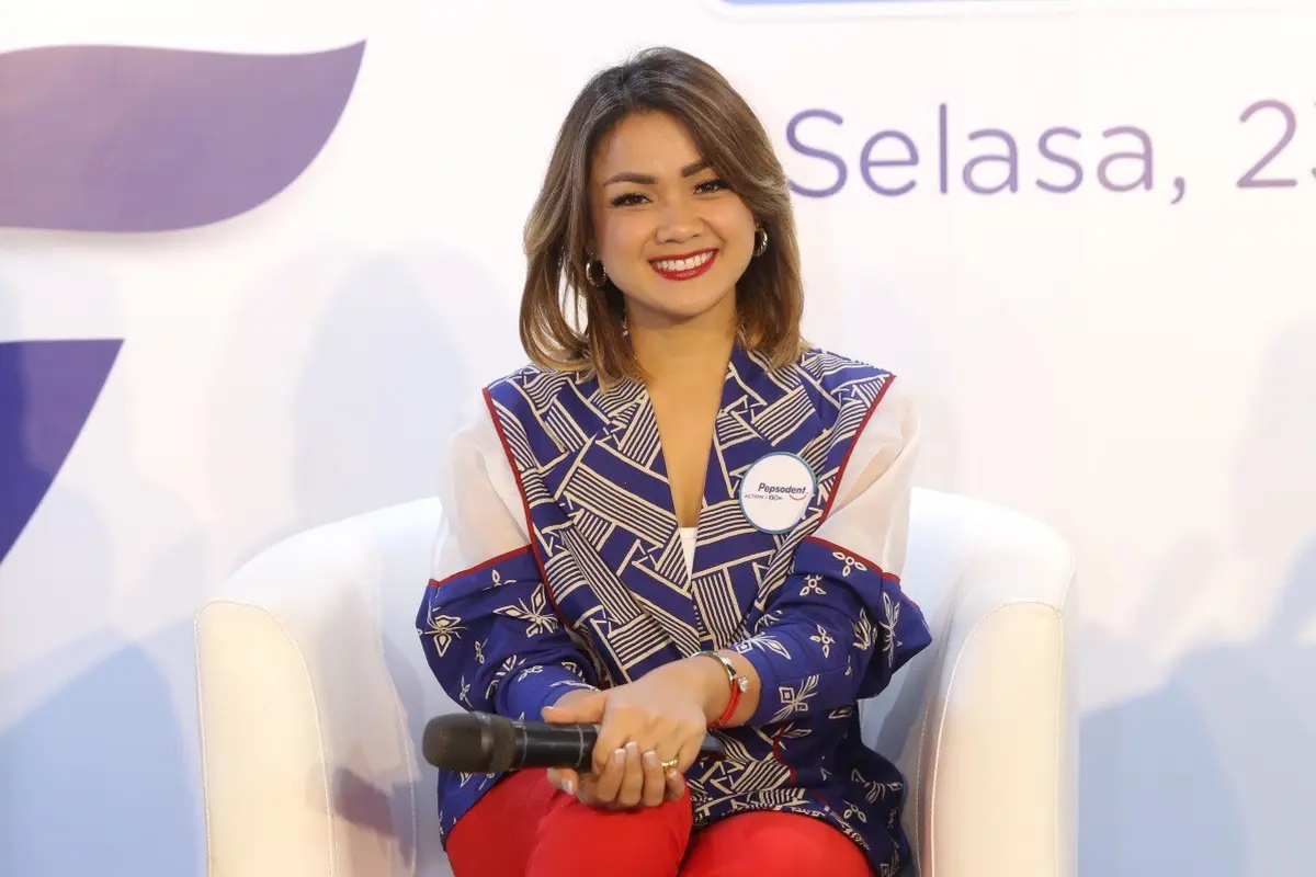 [Fimela] Nirina Zubir
