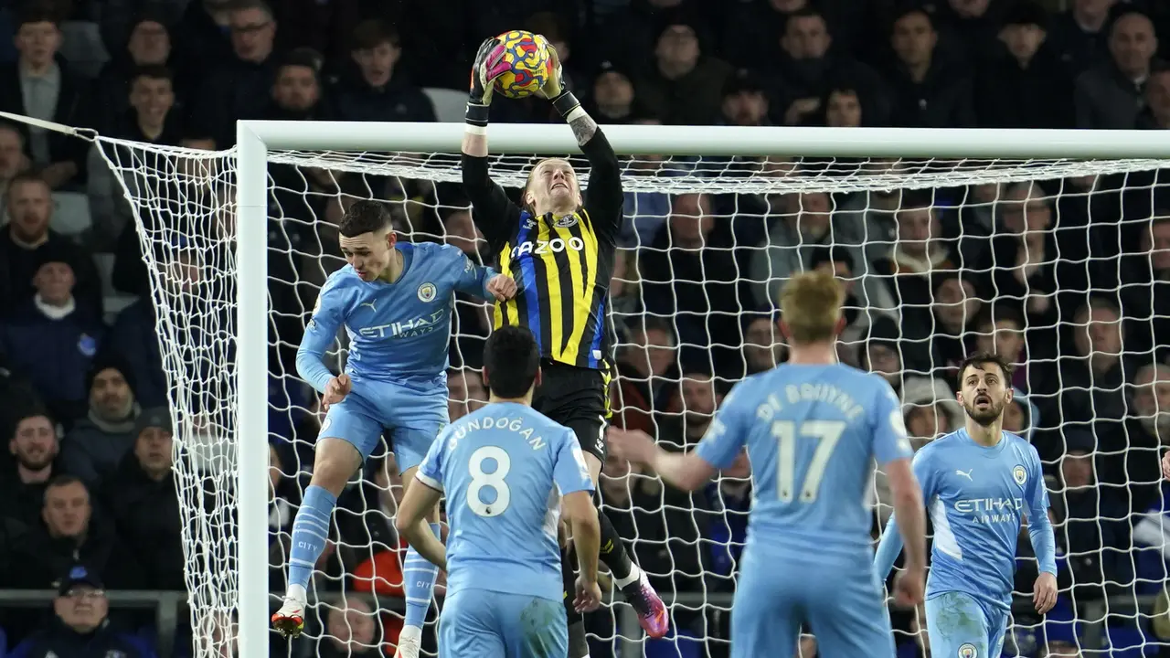 Gol Phil Foden Antar Manchester City Taklukkan Everton