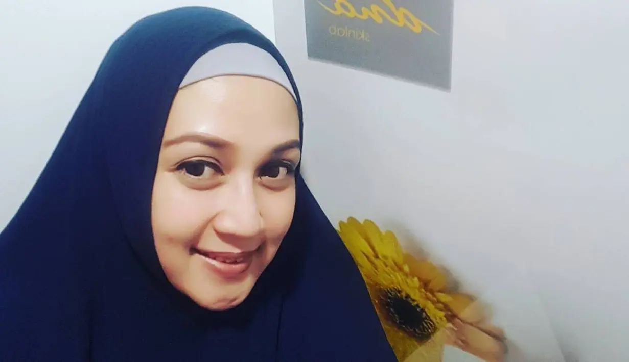 (Instagram/dinalorenza1975)