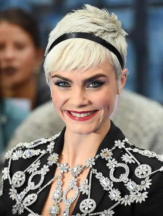 Tak lama lagi artis cantik Cara akan merayakan ulang tahunnya yang  ke-25. Tak ingin melewatkannya, kabarnya ia akan menghabiskan waktu bersama teman-temannya untuk berlibur. (AFP/Chris J Ratcliffe)