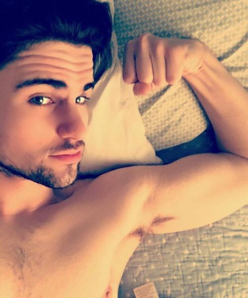 Kini Austin ganteng banget/ copyright by herbeauty.co