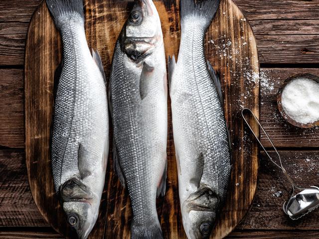 3 Cara Sederhana Ini Tips Efektif Hilangkan Bau Tanah Pada Ikan