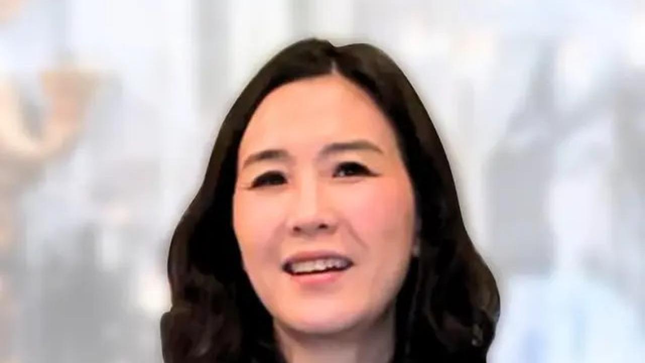 8 Potret Terbaru Veronica Tan, Mantan Istri Ahok yang Diundang Prabowo Bakal Calon Menteri Pemerintahan Baru