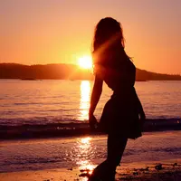 Dipahami mereka yang hidup di tepi pantai.