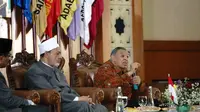 Grand Syekh Al Azhar, Imam Akbar Ahmed Prof. Dr. Syekh Ahmad Muhammad Ahmad Ath-Thayyeb memberikan kuliah umum di Universitas Islam Negeri (UIN) Syarif Hidayatullah, Jakarta. (Foto: Kemenag)