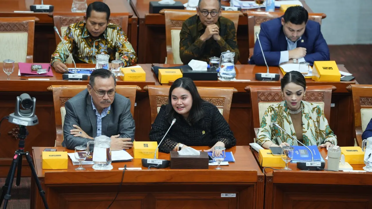 Anggota Komisi I DPR RI, Farah Puteri Nahlia.