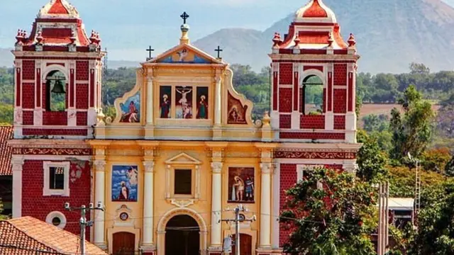 Salah satu bangunan di Granada, Nikaragua