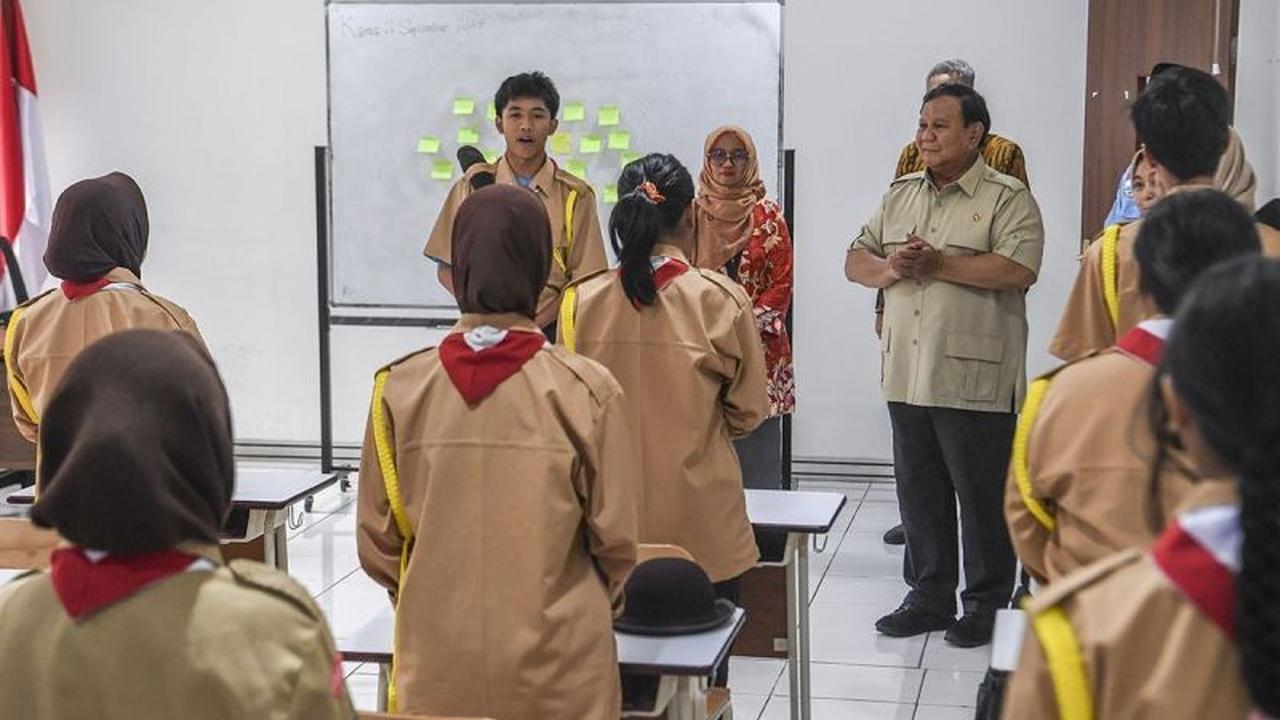 Hardiknas 2026: Pakar Apresiasi Peran Krusial Sekolah Rakyat dan Sekolah Garuda