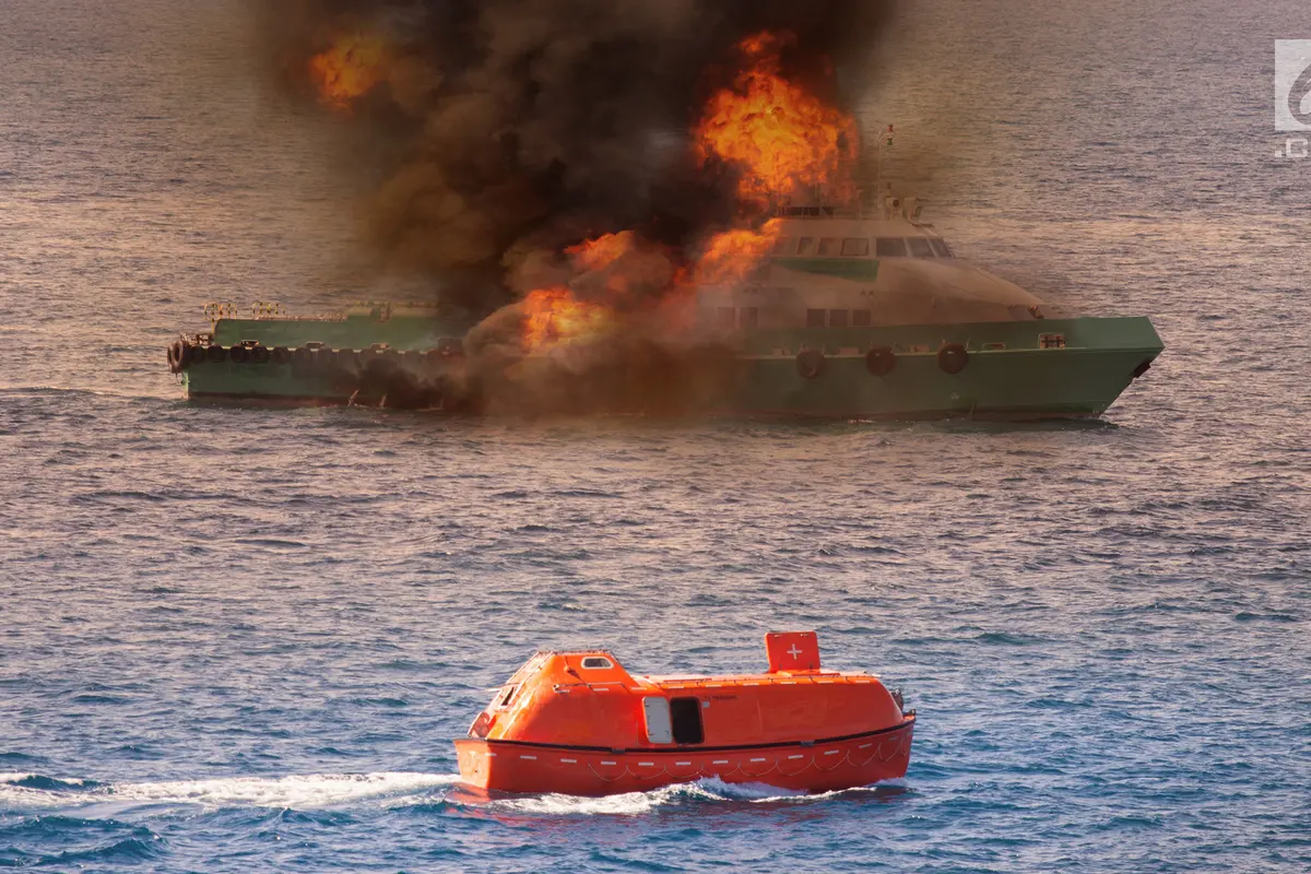 Kapal Terbakar dan Kapal Meledak
