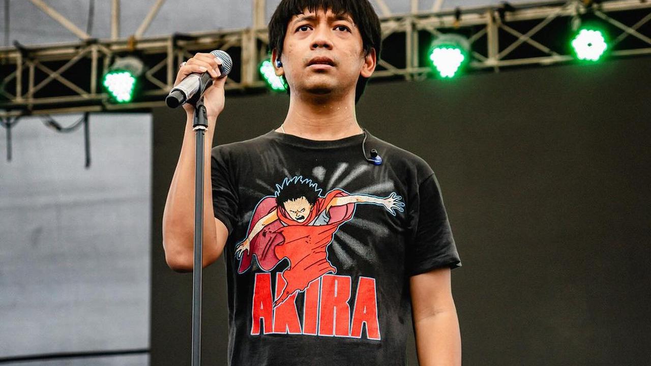 Rian D'Masiv Temukan Kaos Langka Dewa 19, Harga Rp58 Juta jadi Sorotan