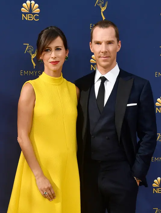 Dilansir dari E! News, Sophie Hunter hadir di Emmy Awards 2018 dengan gaun kuning dan memamerkan perutnya yang semakin membuncit. (FRAZER HARRISON / GETTY IMAGES NORTH AMERICA / AFP)