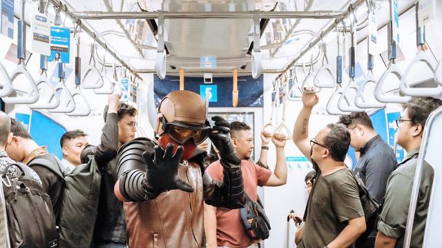4 Pemain Gundala di Stasiun MRT Dukuh Atas