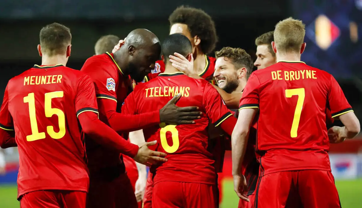 Belgia - Tim berjulukan Setan Merah ini merupakan salah satu kandidat kuat juara Piala Eropa 2020. Berisi materi pemain yang mumpuni membuat Belgia saat ini menjelama menjadi negara yang disegani lawan. (AP/Francisco Seco)