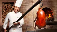 Restoran China kontemporer JIA, mendatangkan juru masak ahli bebek panggang, Chef Yuan Chaoying dari Kerry Hotel, Beijing (Doc: Shang-Ri La Hotel)