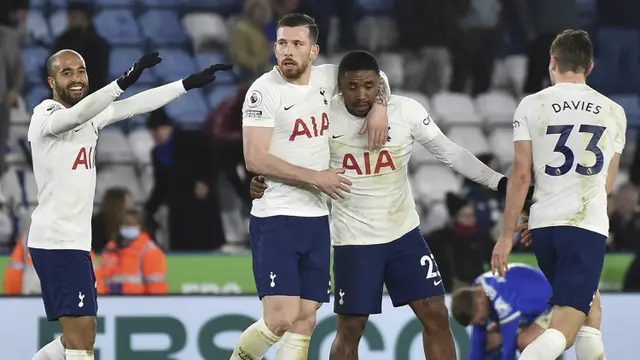 Foto: Totalitas Tanpa Batas, Dua Gol Steven Bergwijn di Injury Time Antarkan Tottenham Raih 3 Poin di Markas Leicester di Liga Inggris