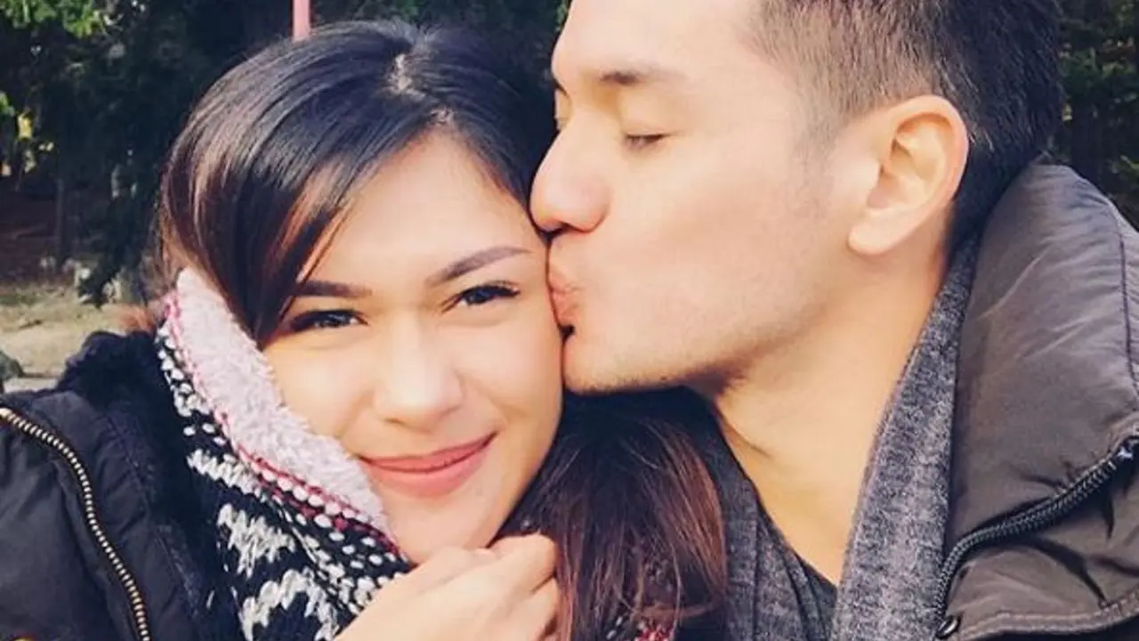 [Bintang] Andrew White dan Nana Mirdad