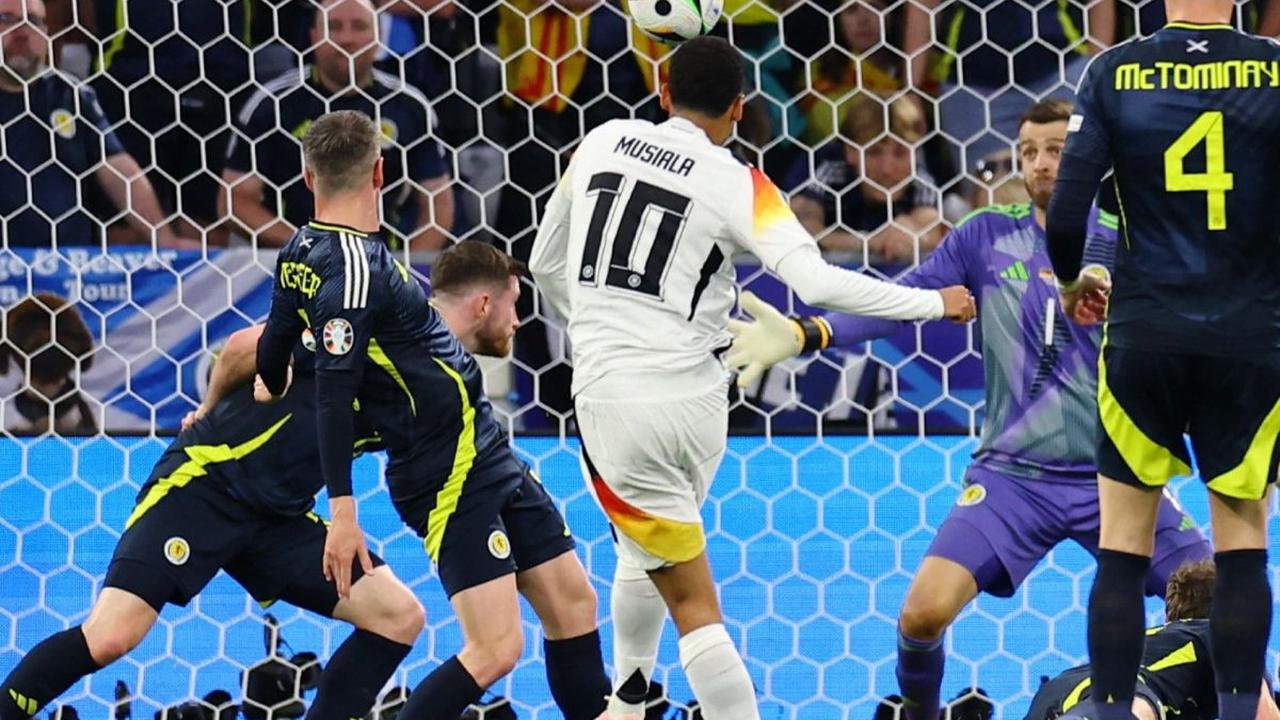 Pada menit ke-19, Jerman menggandakan keunggulan.