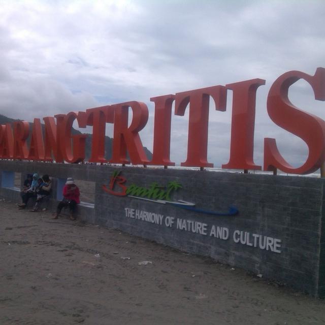 Jangan Coba Coba Mandi Di Sepanjang Pantai Selatan Bantul