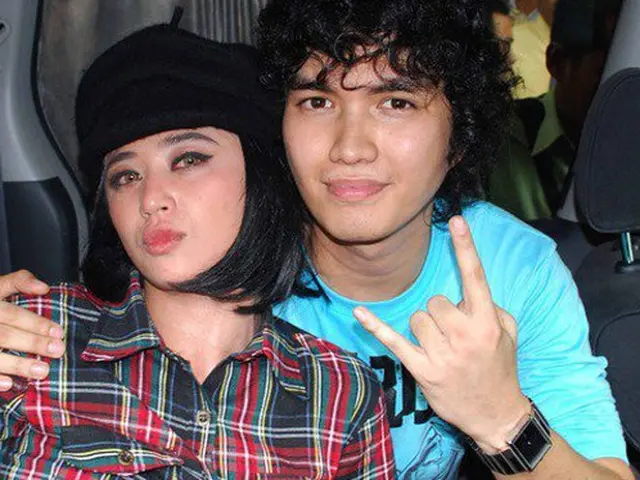 Terungkapnya Rahasia Perceraian Dewi Perssik Dengan Aldi Taher News Entertainment Fimela Com