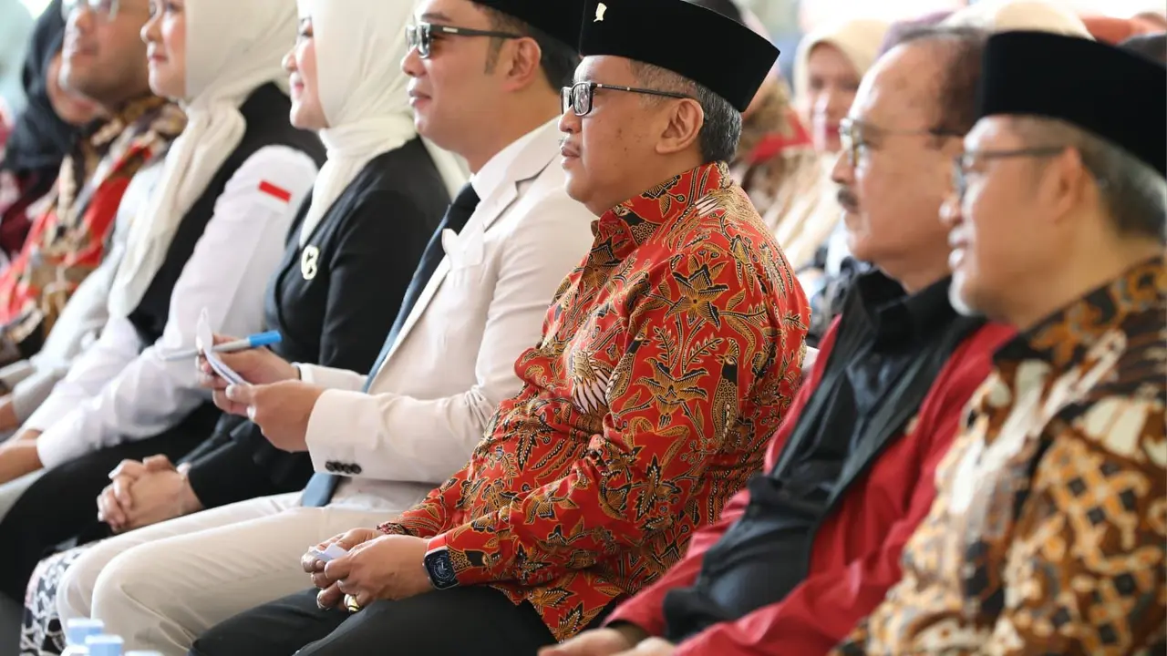 Peletakan Batu Pertama Monumen Bung Karno di Bandung