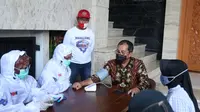 Satgas Detektor datangi rumah pribadi Wali Kota Makassar, Danny Pomanto (Liputan6.com/Fauzan)