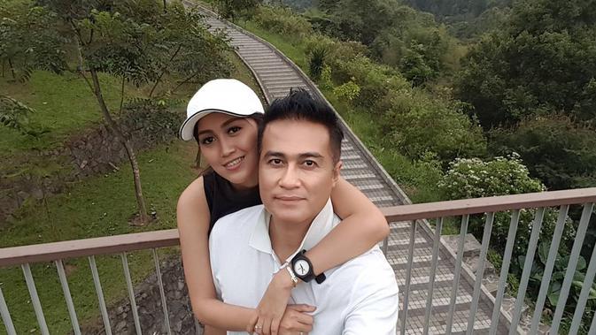 Adjie Pangestu dan Novita Petria (Sumber: Instagram/adjiepangestu)