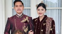 Lihat di sini tampilan kompak Iriana Jokowi bersama dua menantunya, Selvi Ananda dan Erina Gudono kenakan kebaya beludru warna merah marun. [@vivithalib].
