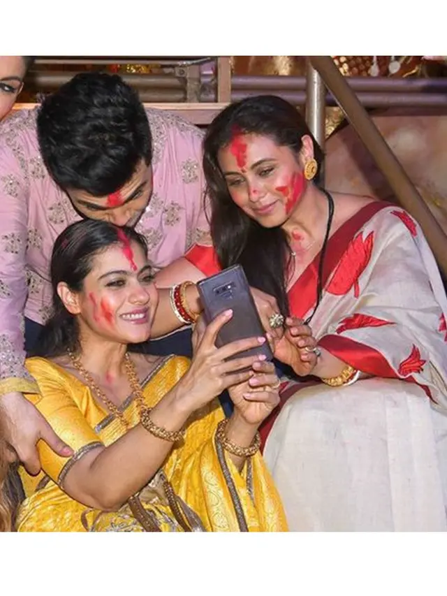 6 Potret Kajol dan Rani Mukerji yang Ternyata Saudara Sepupu, Sempat Tak Akur