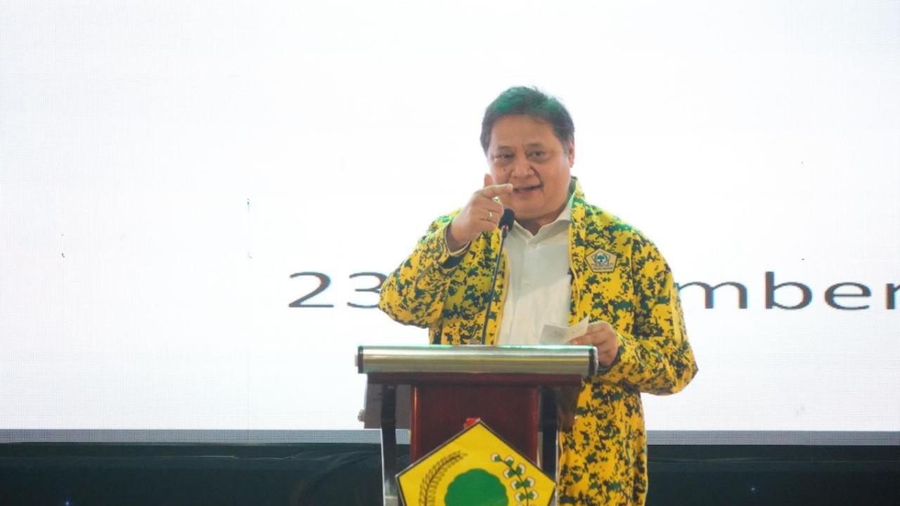 Penyediaan beras oleh Perum Bulog dan distribusinya dilakukan oleh PT Pos Indonesia (Persero).&nbsp;