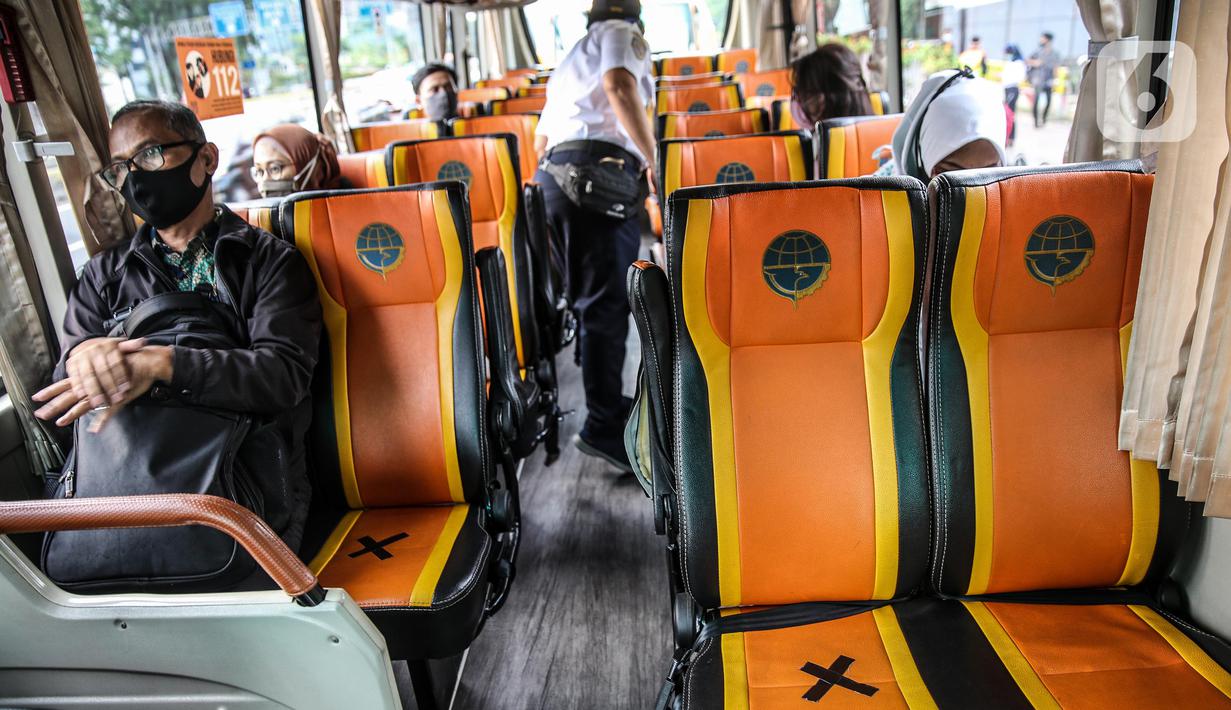 FOTO: 50 Bus Sekolah Dikerahkan untuk Urai Lonjakan ...