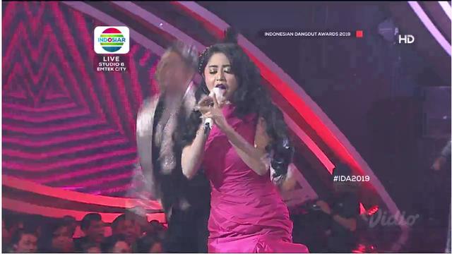 Indonesian Dangdut Awards 2019 Dibuka Dengan Medley Buka Sitik Joss Lagi Syantik Dan Lagu Dangdut Populer Lainnya Showbiz Liputan6 Com