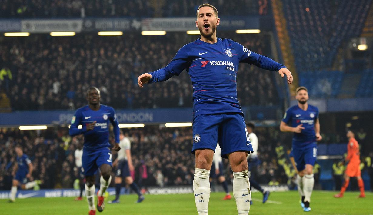 4. Eden Hazard – Thierry Hazard saat ini menjadi orang yang sangat sibuk terkait kepndahan Hazard ke Real Madrid. Sang ayah pun juga mempunyai latar belakang di dunia sepak bola. (AFP/Glyn Kirk)