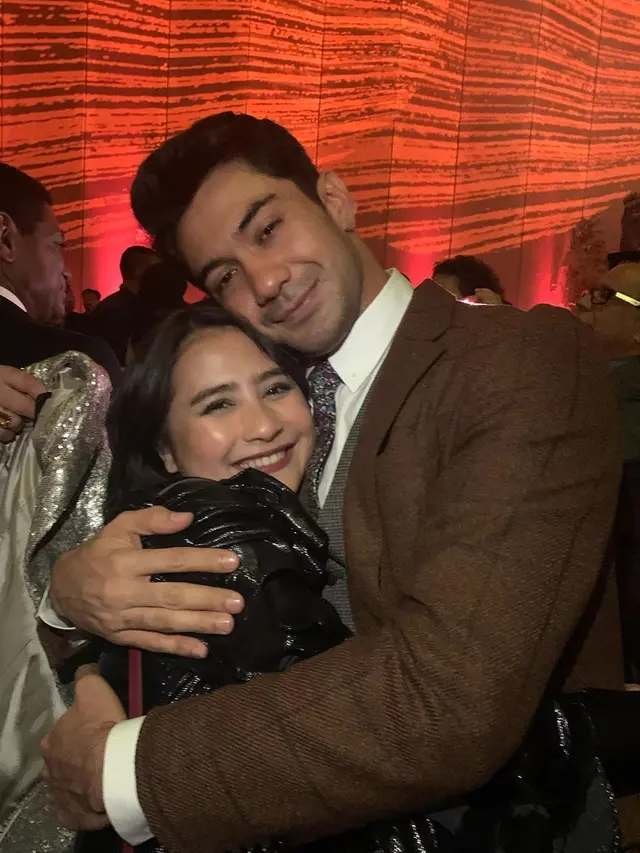 Prilly Latuconsina dan Reza Rahadian (Foto: Instagram @prillylatuconsina96)