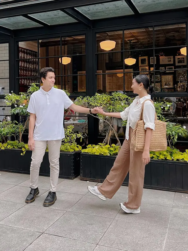 [Fimela] Glenca Chysara dan Rendi Jhon