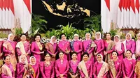 Momen Terakhir Iriana Jokowi Sebagai Ibu Negara, Elegan dengan Kalung Mutiara