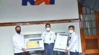 PT Kereta Api Indonesia (Persero) mendapatkan SafeGuard Label dari Surveyor Indonesia dan Bureau Veritas (dok: SI)