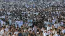 Pelaksanaan salat Idul Fitri berlangsung tertib serta penuh kekhidmatan. Tampak dalam foto, ribuan umat muslim Muhammadiyah melakukan salat Idul Fitri 1447 Hijriah di Lapangan Sempur, Kota Bogor, Jawa Barat, Jumat (20/3/2026).(merdeka.com/Arie Basuki)