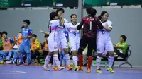 Para pemain Jaya Kencana Angels merayakan gol saat tampil di Piala AFF Futsal Club Championship 2016. (AFF)