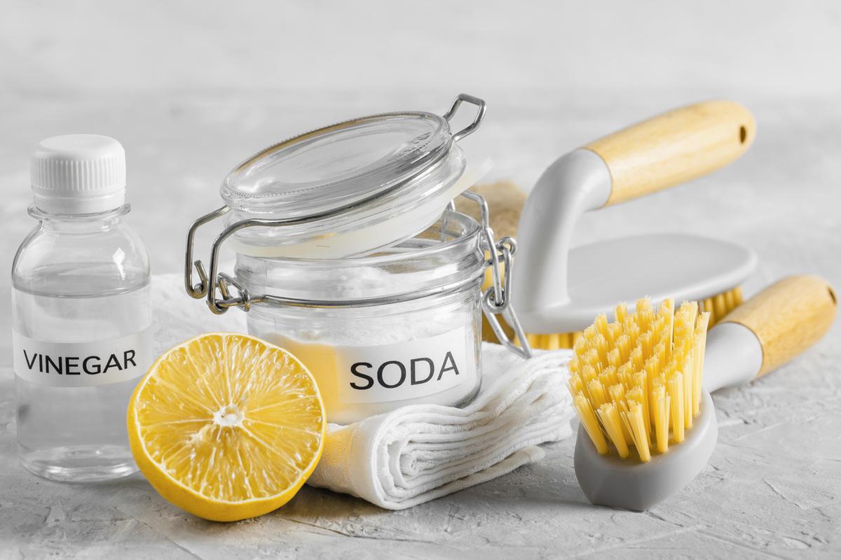 Ilustrasi Cuka dan Baking Soda