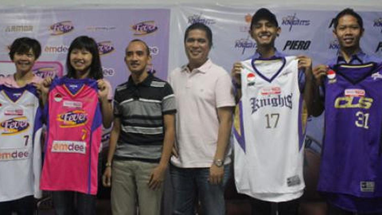 CLS Knights dan Surabaya Emdee Fever 'Still Believe' jadi juara