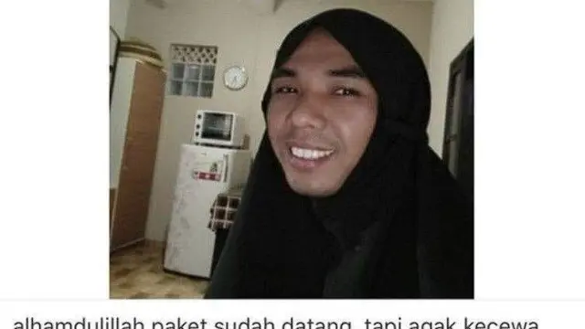 8 Potret Nyeleneh Bapak-Bapak Beri Ulasan Usai Belanja di Online Shop Ini Kocak