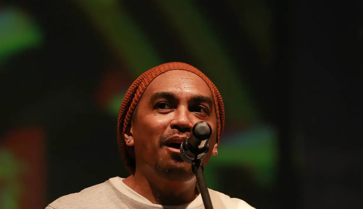 Glenn Fredly merasa bangga dapat tampil di panggung JakCloth karena memang gelaran musik dan fesyen ini selalu menampilkan musisi-musisi terbaik tanah air. Bagi Glenn Fredly, musisi-musisi tersebut luar biasa. (Galih W. Satria/Bintang.com)