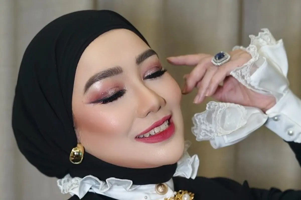 Reza Artamevia. (Foto: Dok. Instagram @cucuquincher_makeup)
