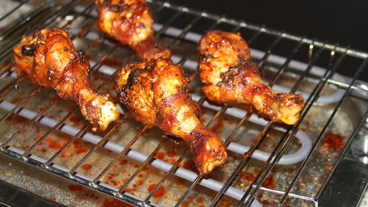 Lebih Sehat, Tetap Enak: 6 Cara Masak Ayam Tanpa Minyak yang Bikin Nagih