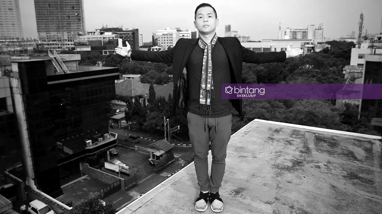 [Bintang] Ernest Prakasa