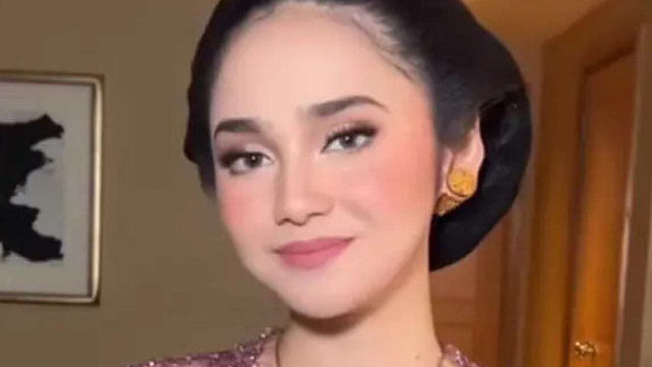 Intip Potret Dapur Rumah Syifa Hadju, Kental Nuansa Simpel, Modern, dan Minim Perabotan